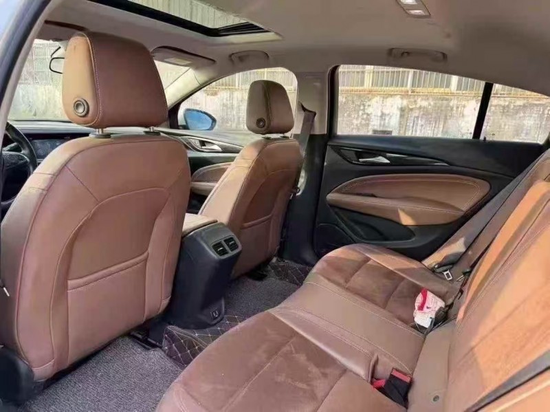 菏泽20年别克君威5