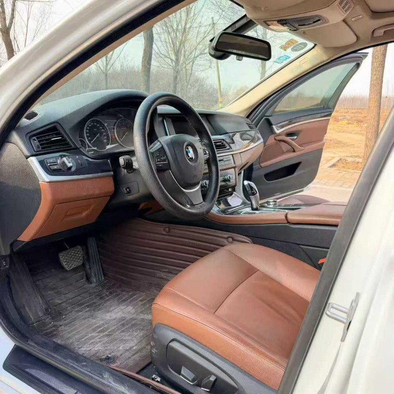 青岛16年宝马5系8