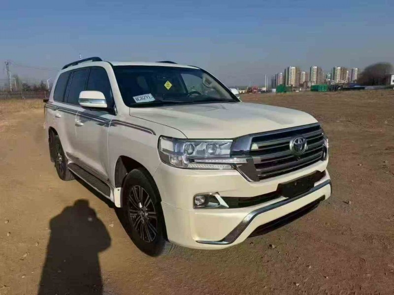 枣庄17年丰田兰德酷路泽2