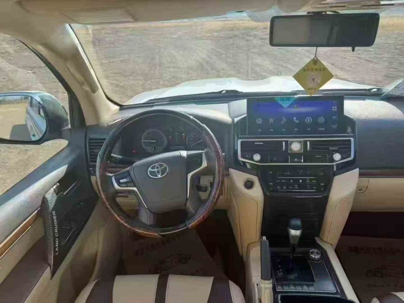 枣庄17年丰田兰德酷路泽6