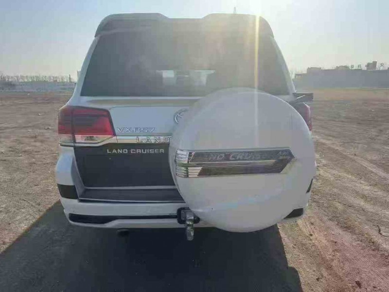 枣庄17年丰田兰德酷路泽7