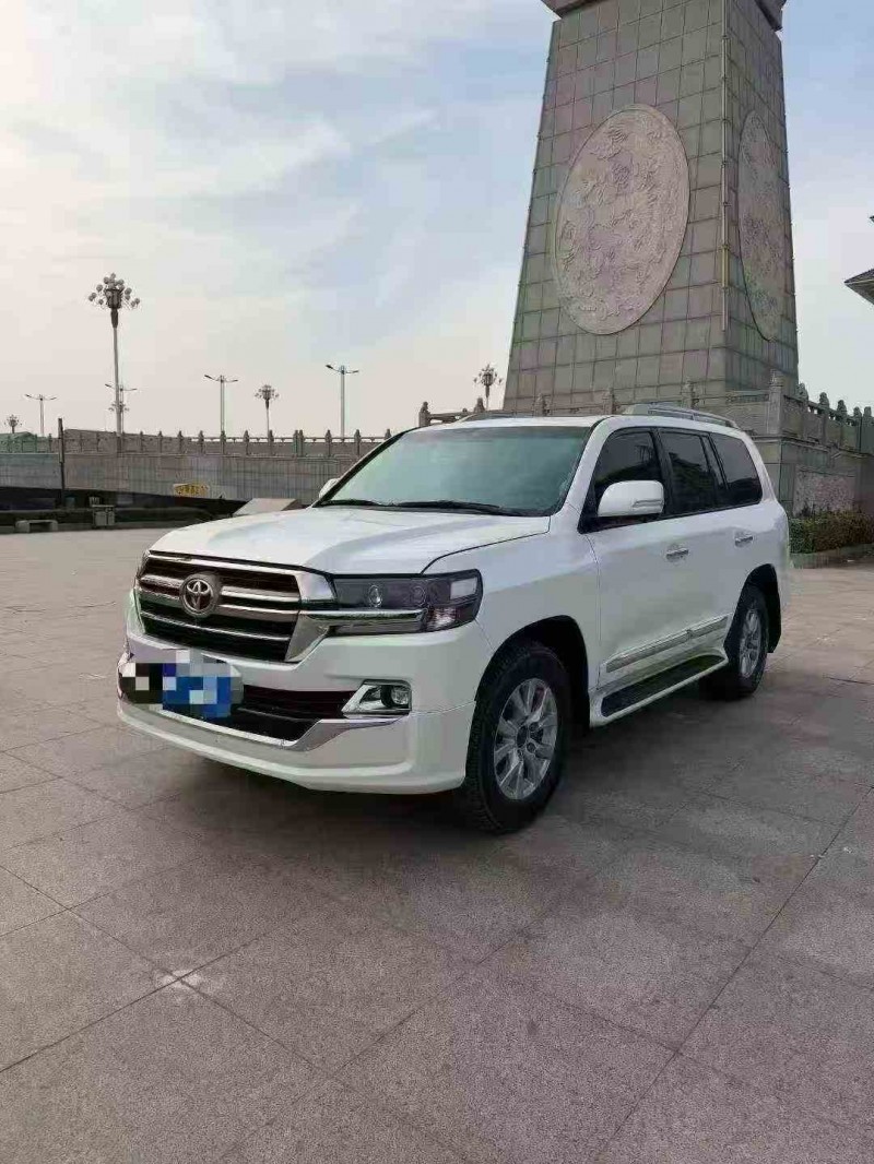 淄博19年丰田兰德酷路泽3