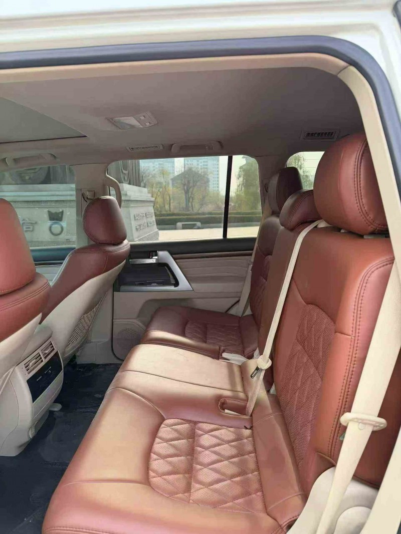 淄博19年丰田兰德酷路泽6