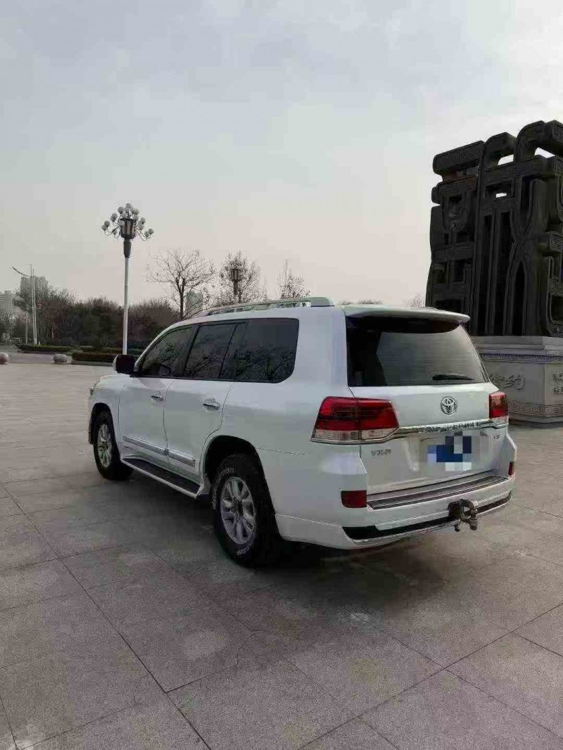 淄博19年丰田兰德酷路泽7