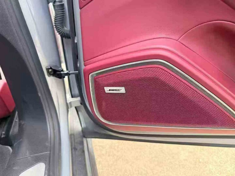 重庆19年保时捷帕拉梅拉5