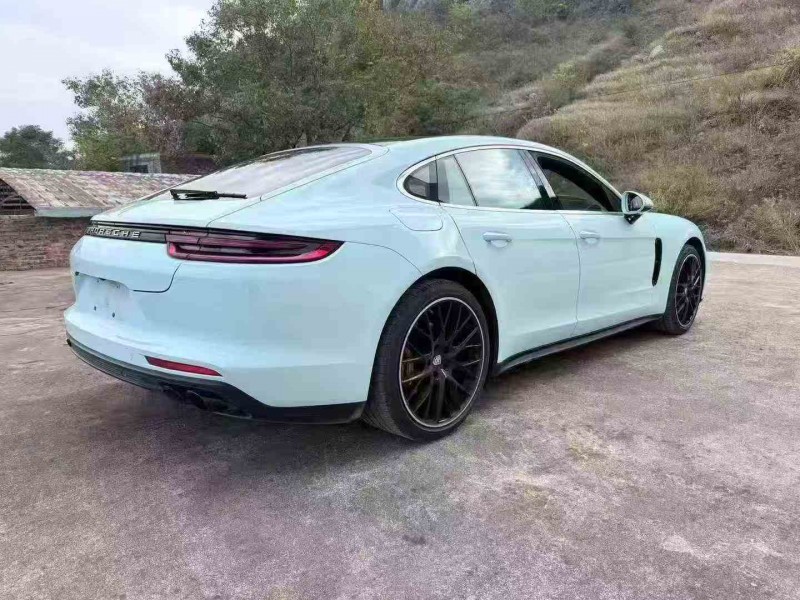 重庆19年保时捷帕拉梅拉9