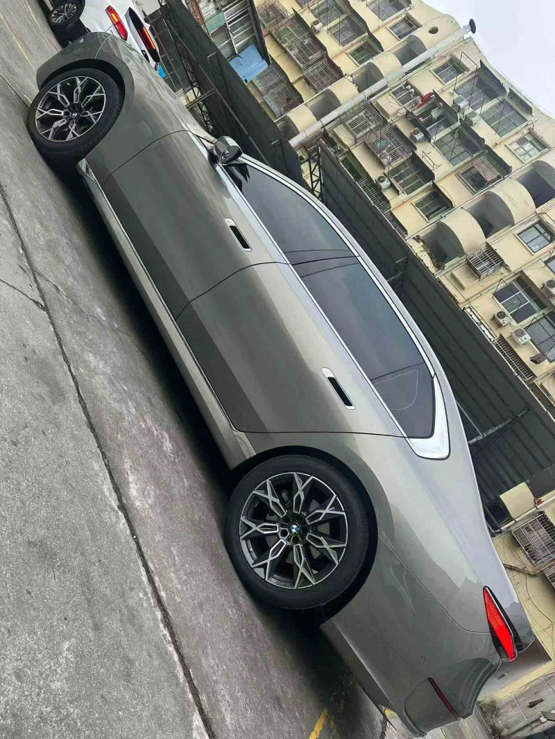 广元24年宝马7系7