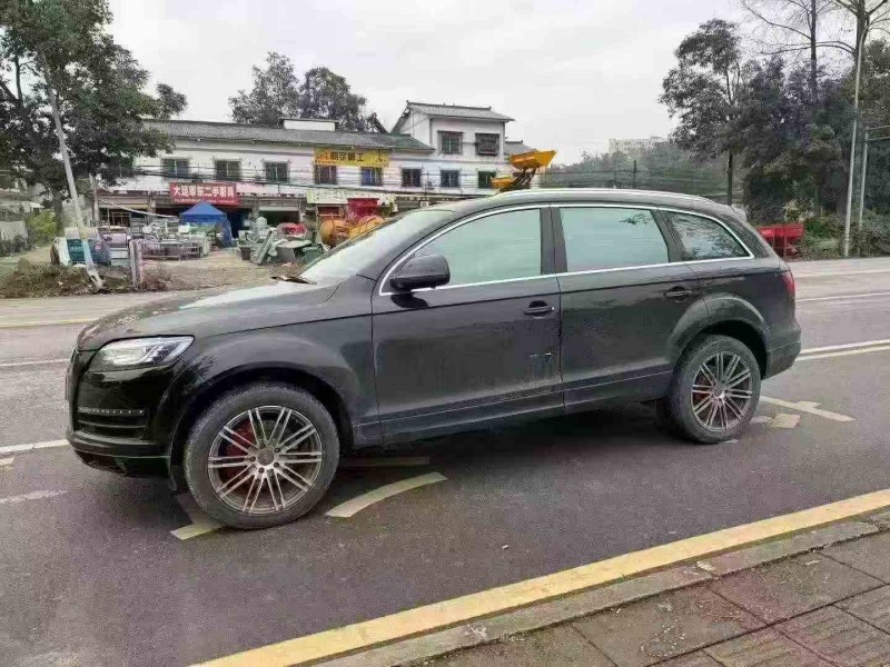 重庆15年奥迪Q77
