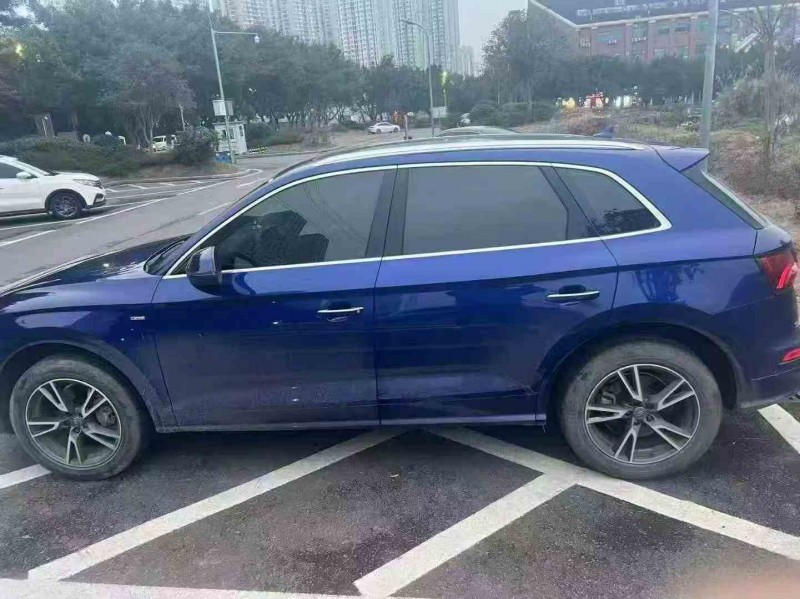 重庆19年奥迪Q53