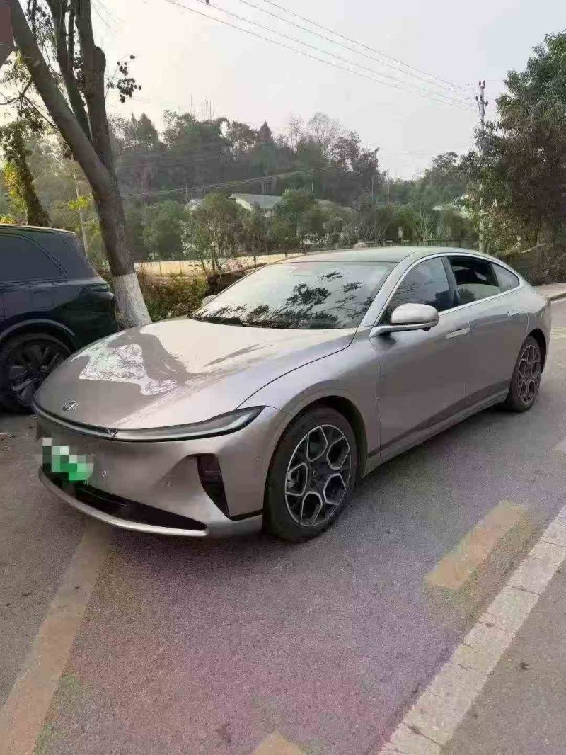 重庆25年长安汽车启源2