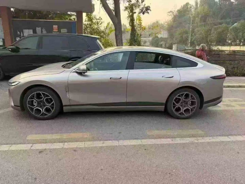 重庆25年长安汽车启源3