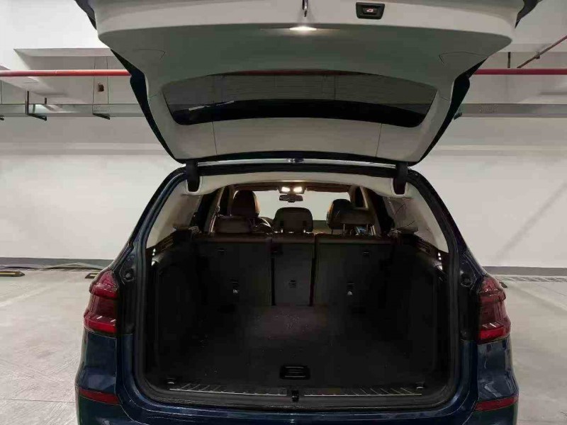 重庆19年宝马X33