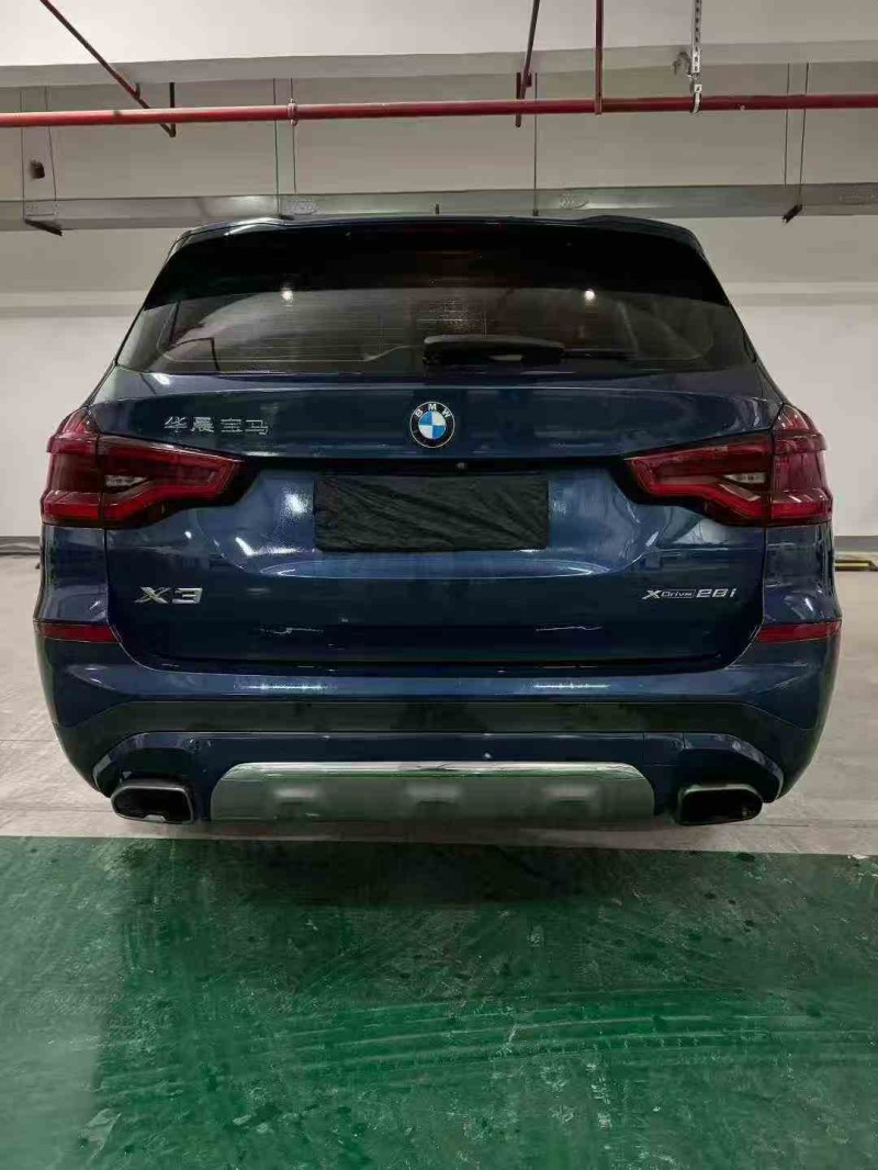 重庆19年宝马X39