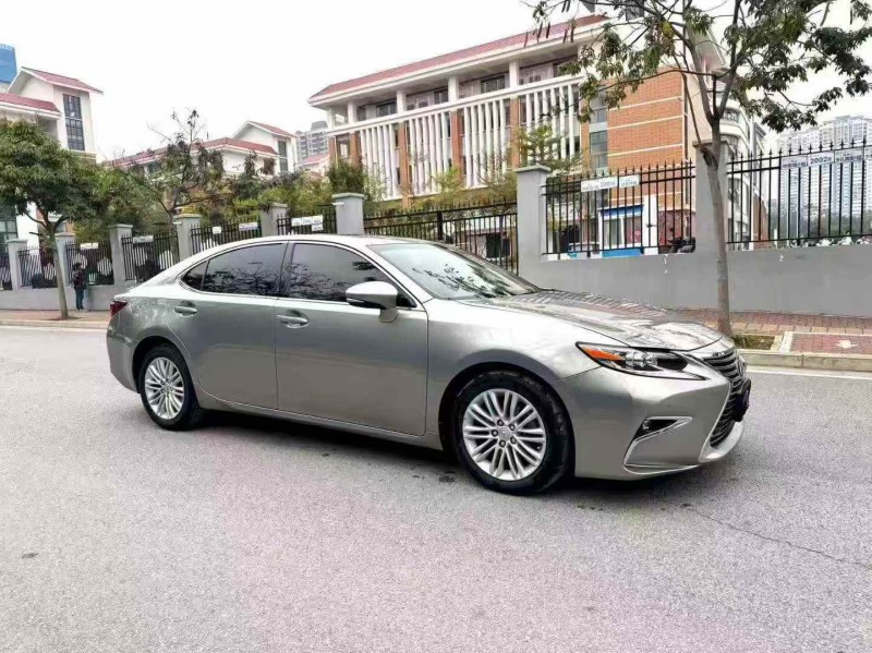 梧州16年雷克萨斯ES3