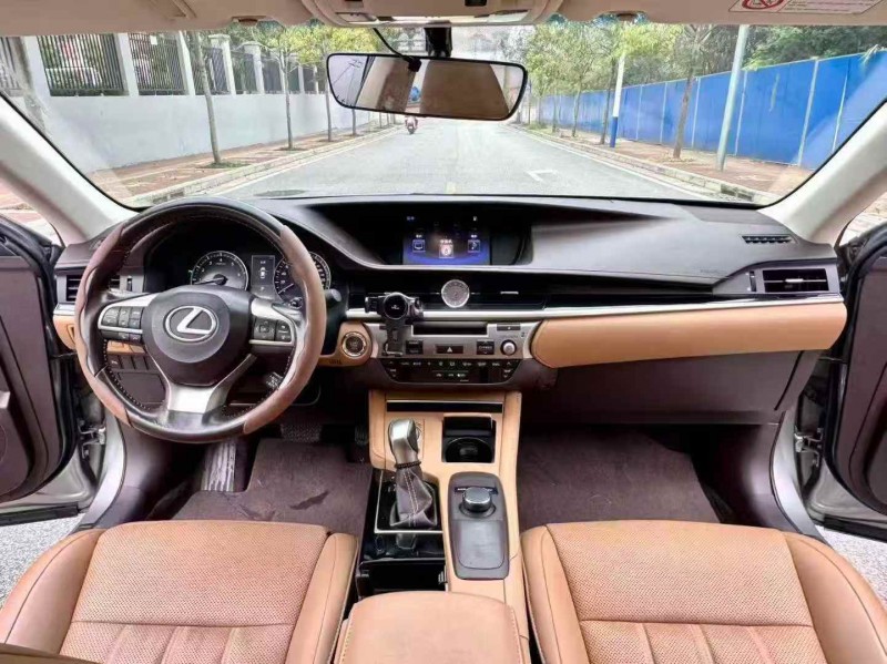 梧州16年雷克萨斯ES5