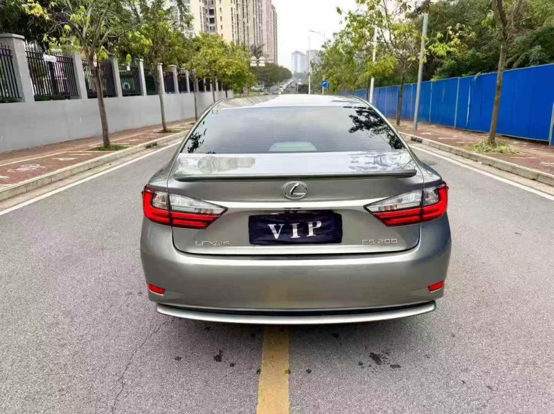 梧州16年雷克萨斯ES8