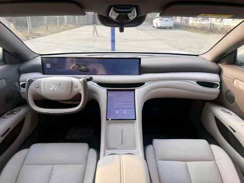 洛阳25年智己L65