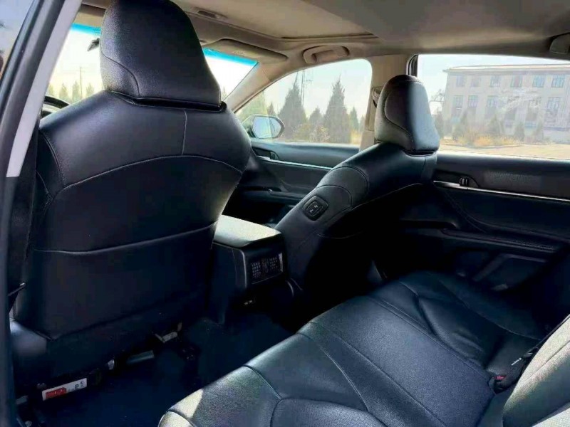 潍坊19年丰田凯美瑞6