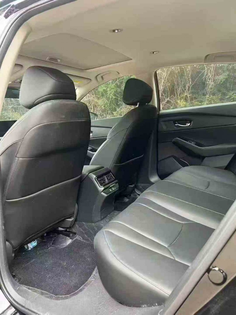 龙岩25年本田雅阁9