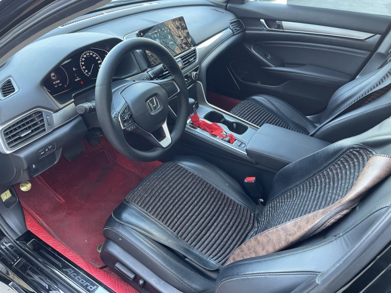 济宁23年本田雅阁7