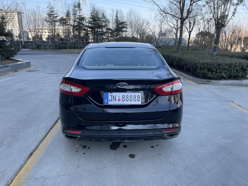 济宁13年福特蒙迪欧6