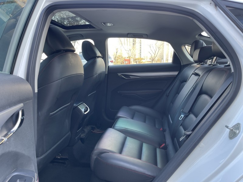 济宁19年吉利缤瑞5