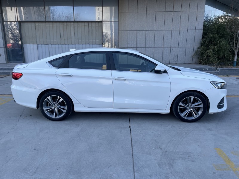 济宁19年吉利缤瑞7