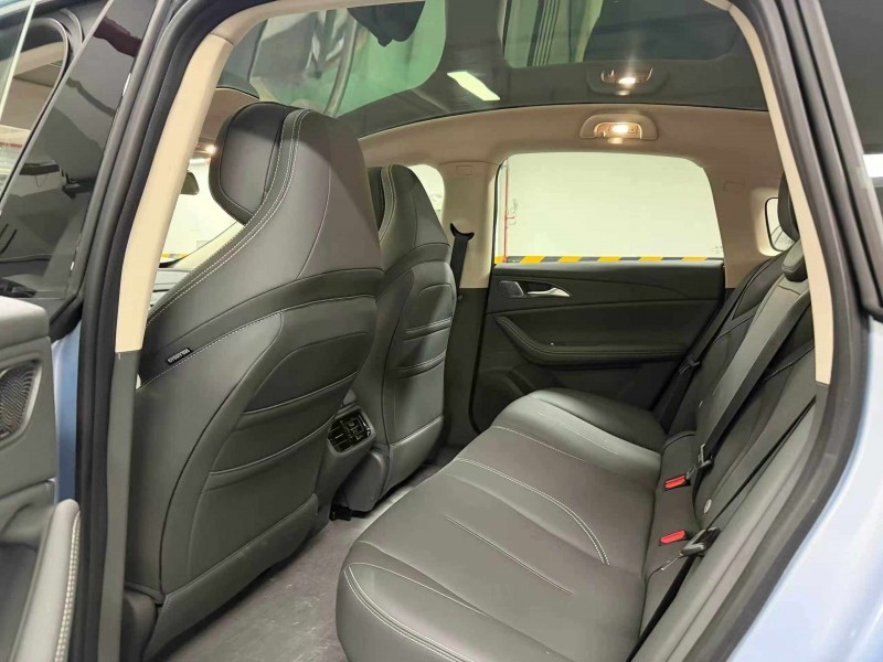 成都25年东风风行3