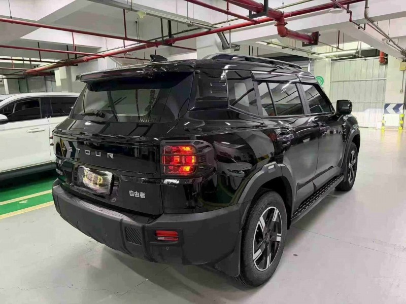 成都25年奇瑞捷途7