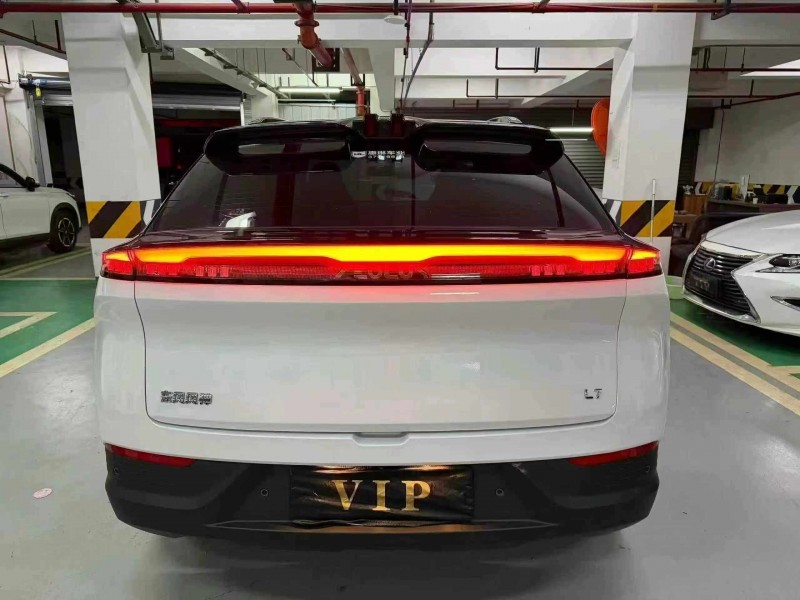 成都24年东风风神8