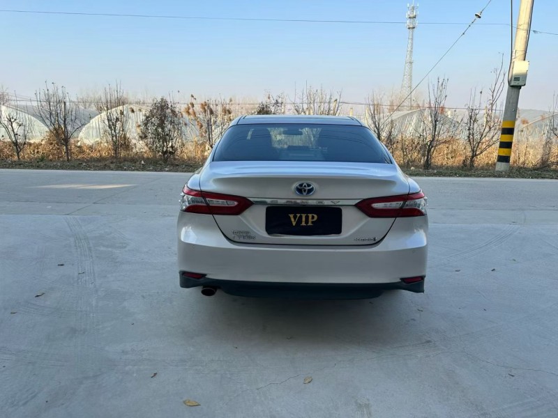 徐州18年丰田凯美瑞9