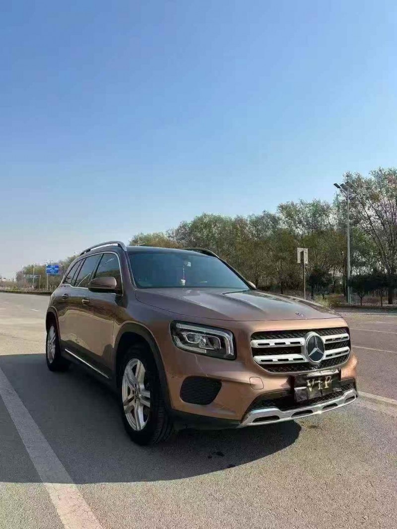 济宁20年奔驰GLB2