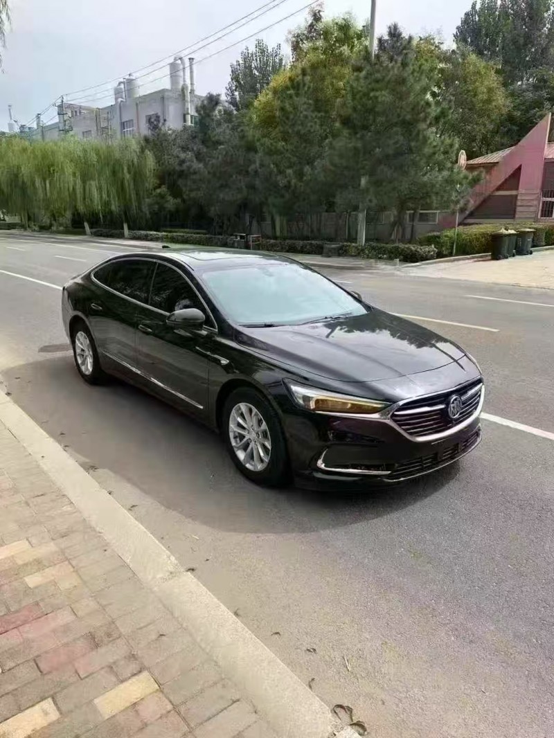 青岛22年别克君越3