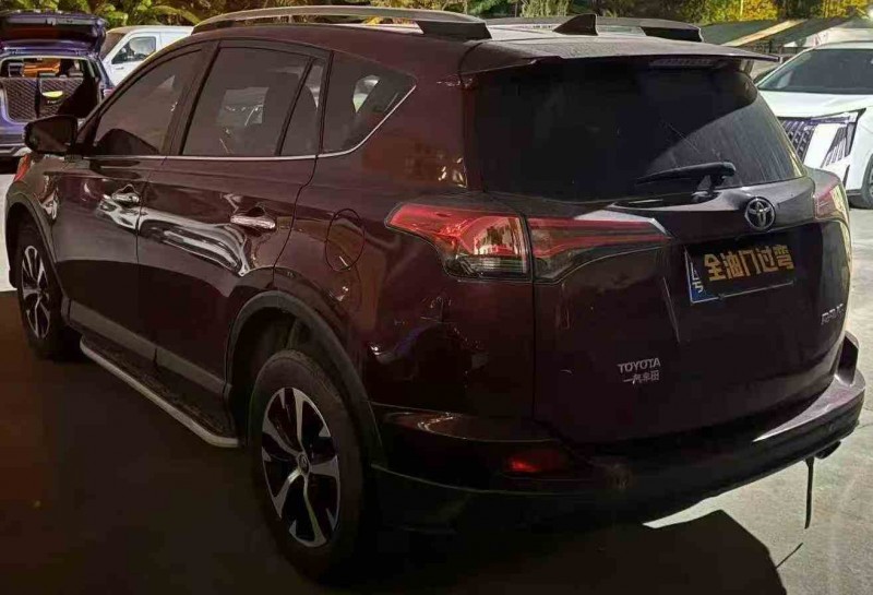江门19年丰田RAV46