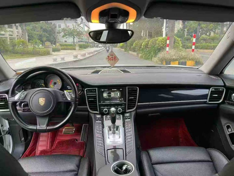 湛江15年保时捷帕拉梅拉4