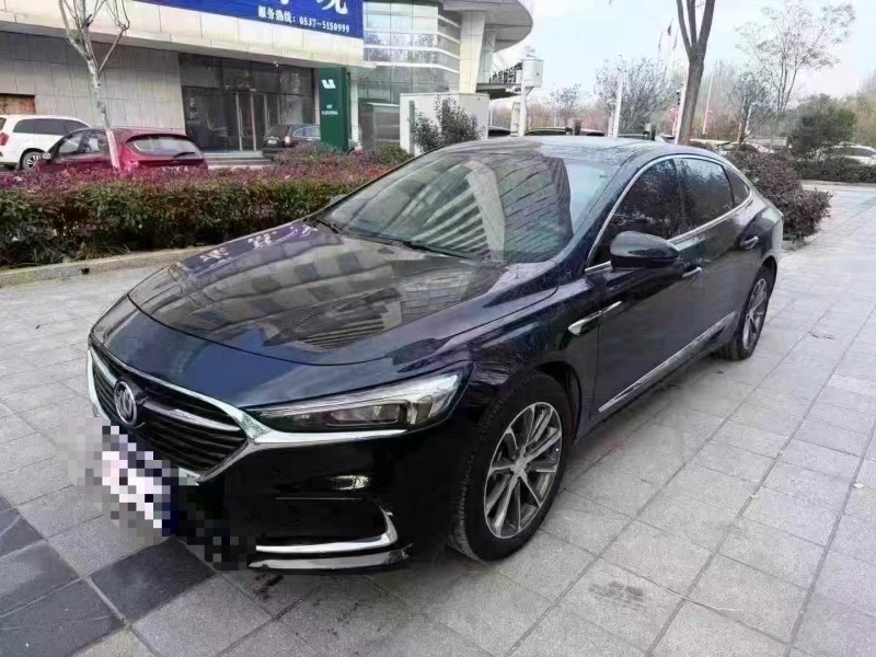 济宁23年别克君越2