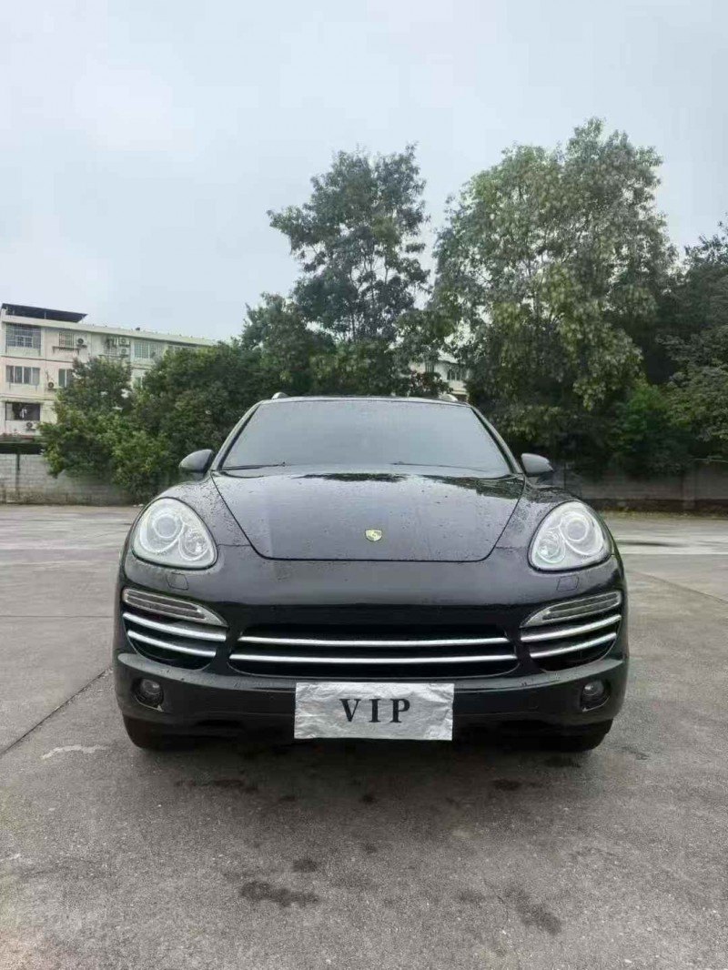 广州13年保时捷卡宴1