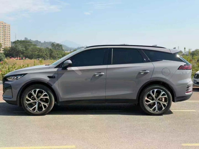 广州25年比亚迪唐8