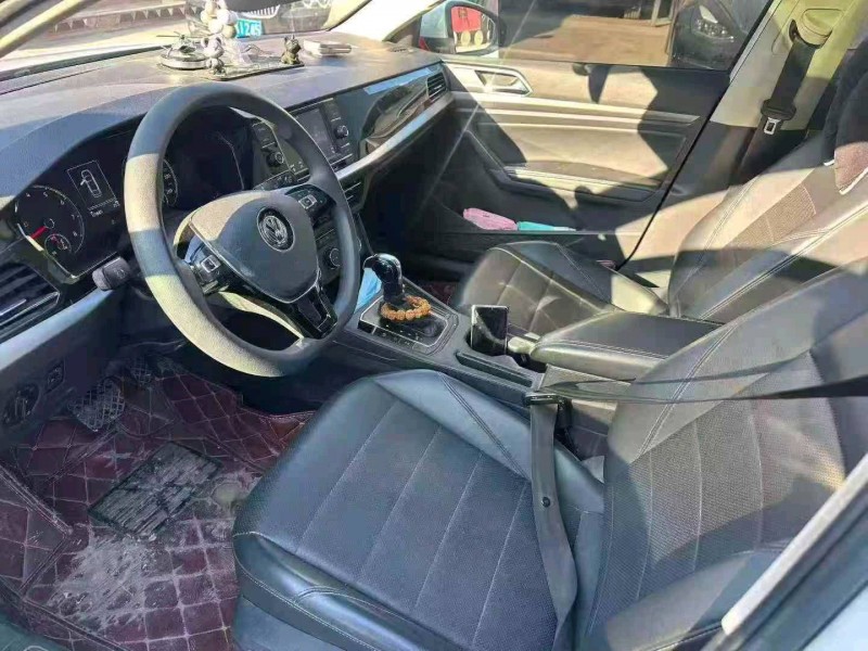 淄博19年大众朗逸4