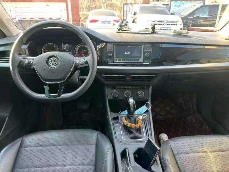 淄博19年大众朗逸5