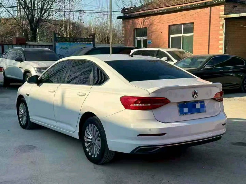 淄博19年大众朗逸8