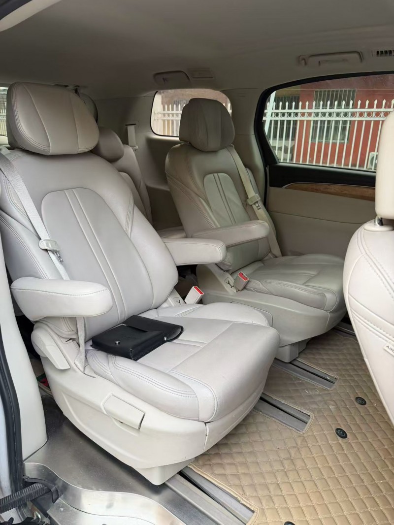 宿迁19年别克GL84