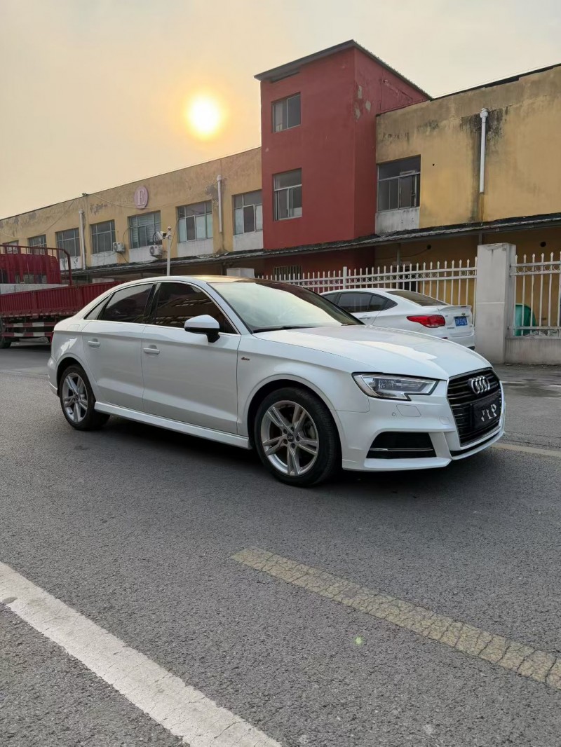 宿迁18年奥迪A33