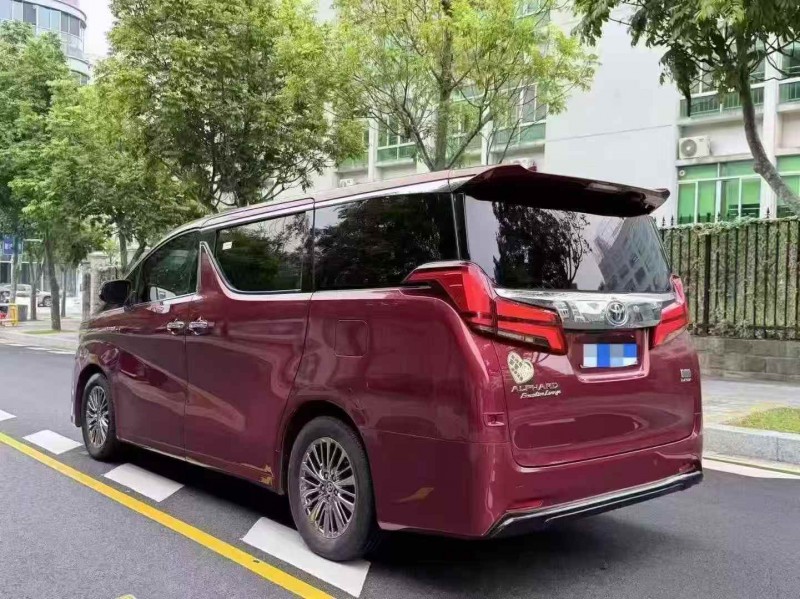 广州20年丰田埃尔法8