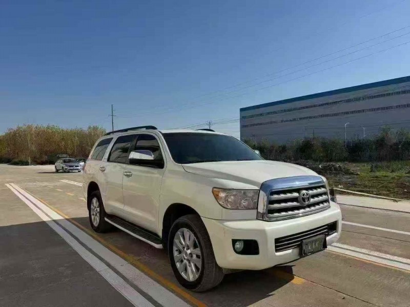 菏泽14年丰田红杉3