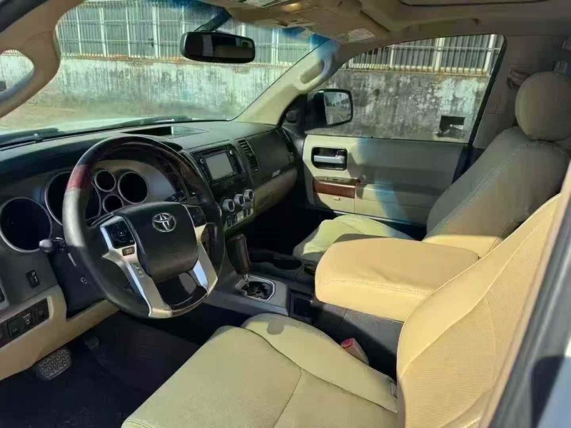 菏泽14年丰田红杉5