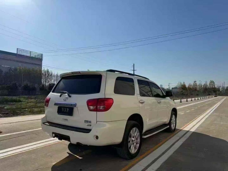 菏泽14年丰田红杉8