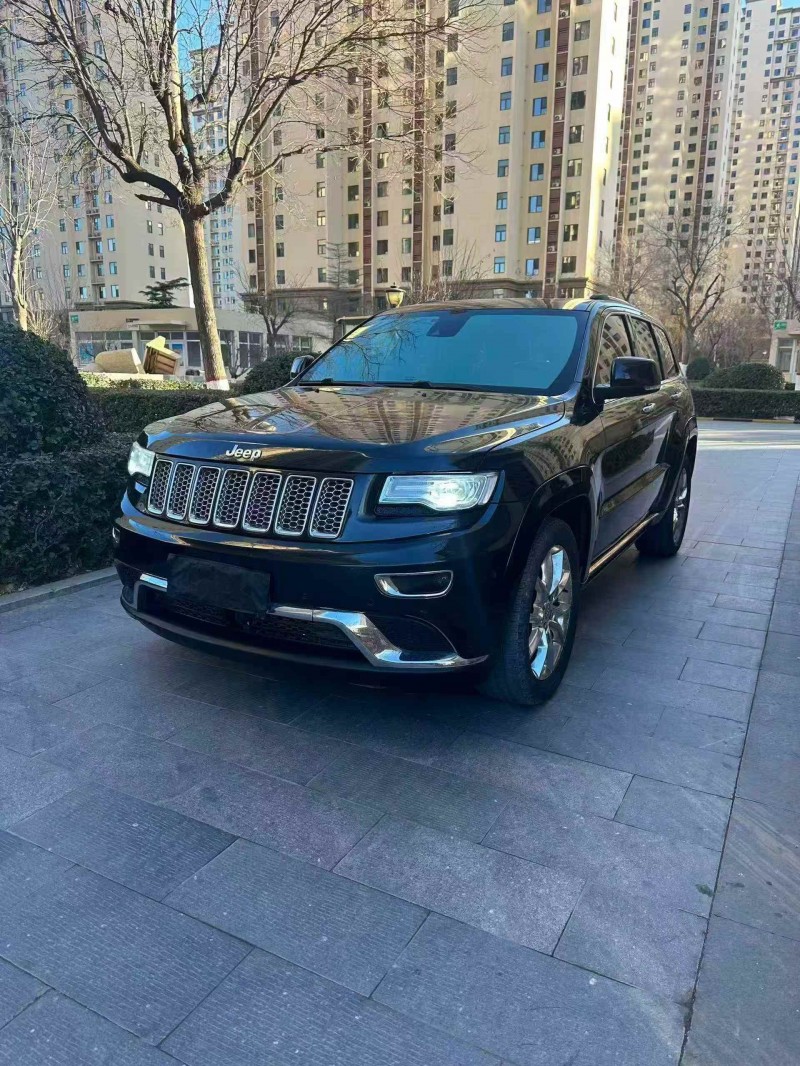 秦皇岛16年Jeep大切诺基2