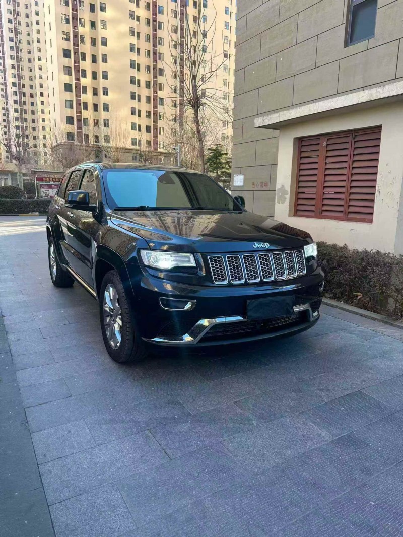 秦皇岛16年Jeep大切诺基3
