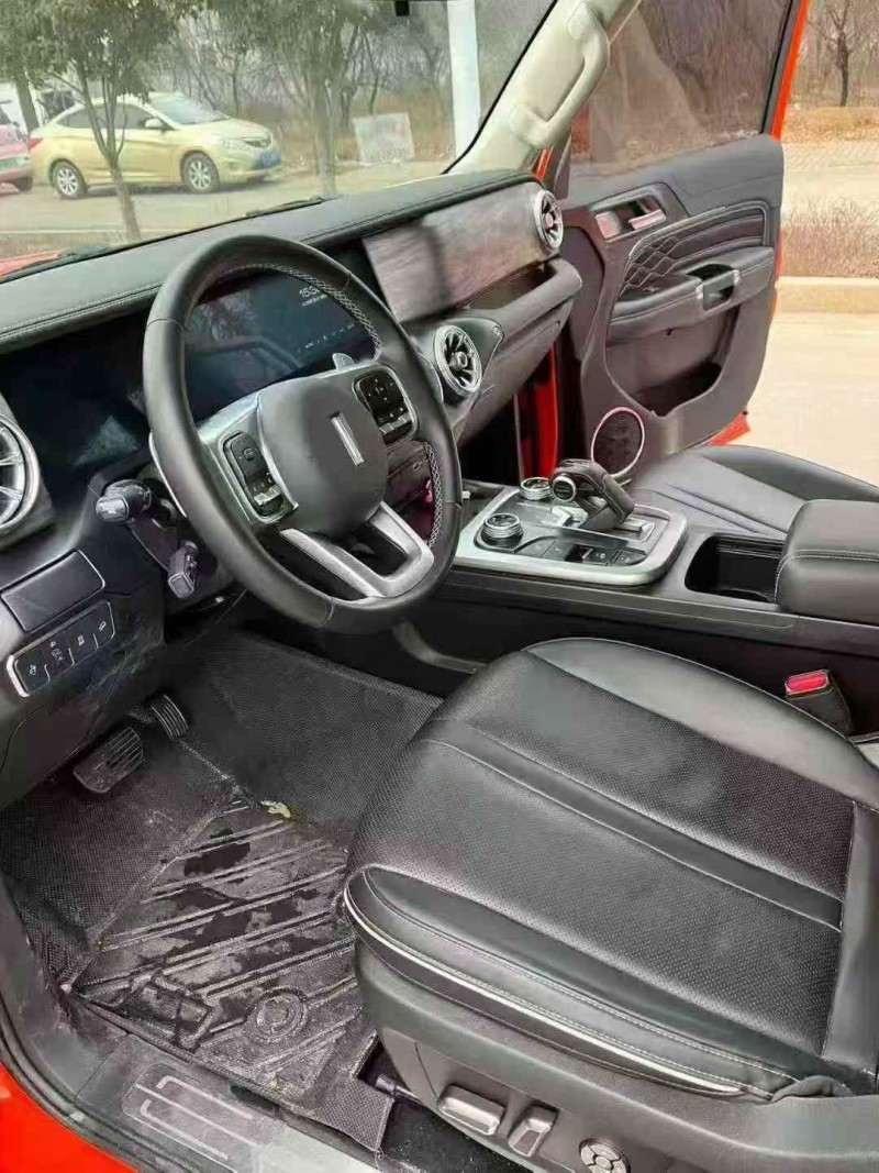 济南21年长城汽车坦克4